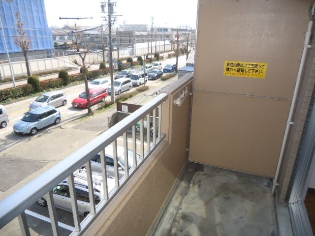 拡大写真:リバティハイツ白鳥 4階406のバルコニー