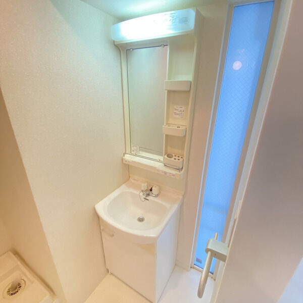 拡大写真:ガーデンハイツマルタカ2 4階407の洗面所