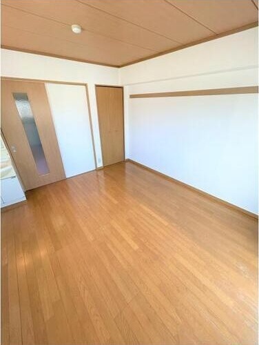 拡大写真:サンセイハイツ桜山 7階7Bの居間