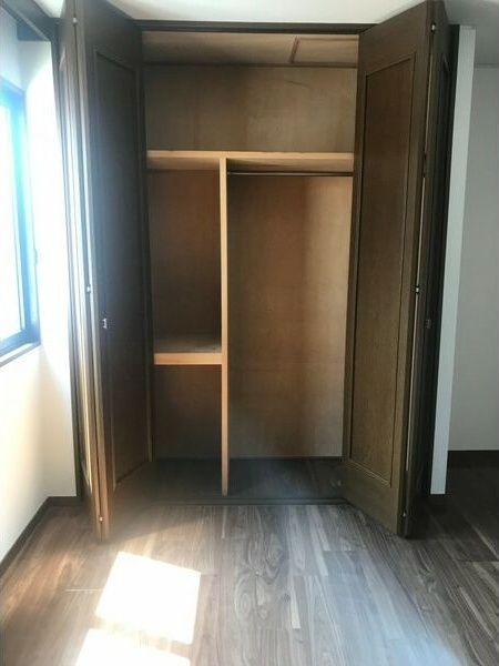 拡大写真:Y’s BLDG(ワイズビルディング) 3階301の収納