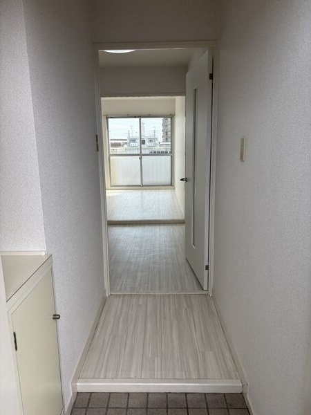 拡大写真:メゾン高野 4階403の玄関