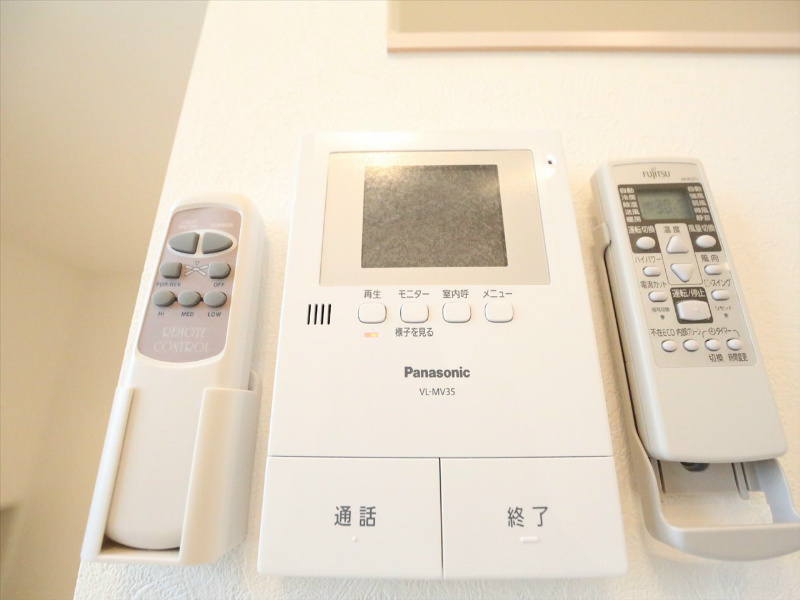 拡大写真:クローバーコート日比野 1階102のセキュリティ
