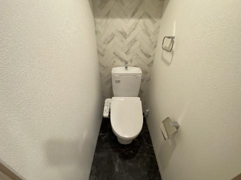 拡大写真:S-RESIDENCE堀田beaute 10階1003のトイレ