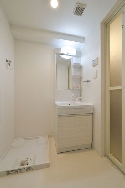 拡大写真:S-RESIDENCE葵 15階1504の洗面所