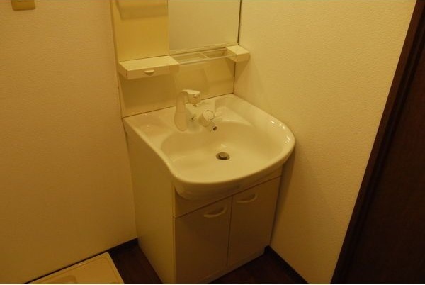 拡大写真:YOSHIX代官町 3階303の洗面所