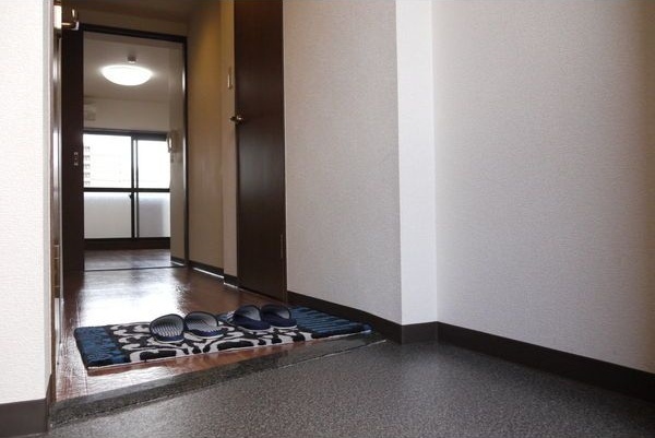 拡大写真:YOSHIX代官町 3階303の玄関