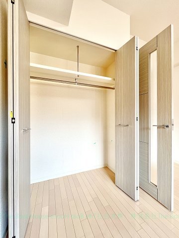 拡大写真：プレサンス名古屋城前ラバンカ 6階608の収納