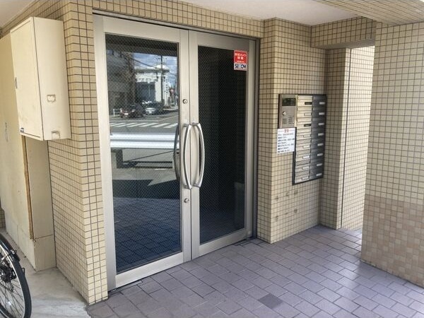 拡大写真:クレサス代官.m 2階203のエントランス