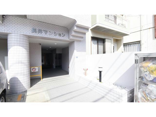拡大写真:長井マンション 6階603のエントランス