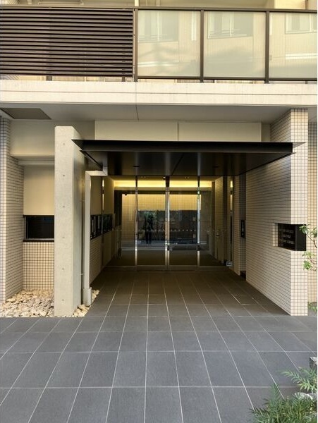 拡大写真:エステムコート名古屋ステーションクロス 6階604のエントランス