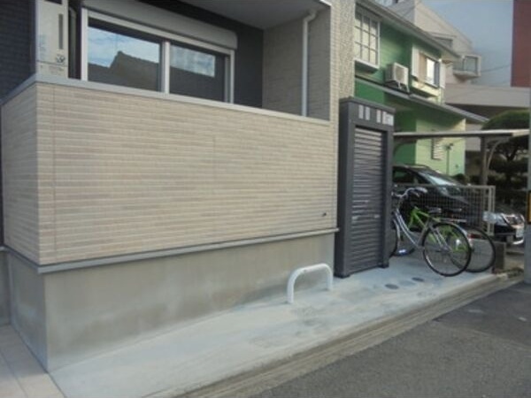 拡大写真:Cherim 瑞穂公園 1階102の自転車置場