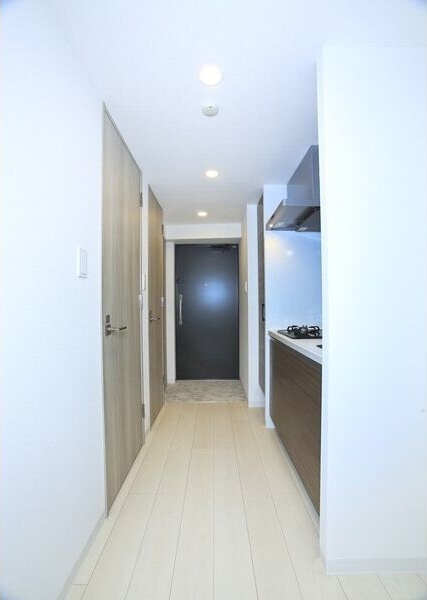 拡大写真:S-RESIDENCE神宮西駅前ascent(アセント) 5階503の玄関