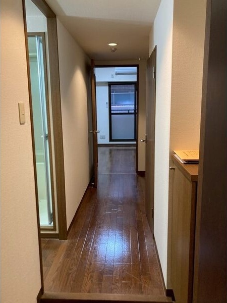 拡大写真:Ks garden泉 2階206の玄関