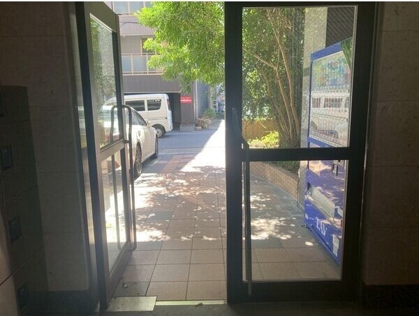 拡大写真:Ks garden泉 2階206のエントランス