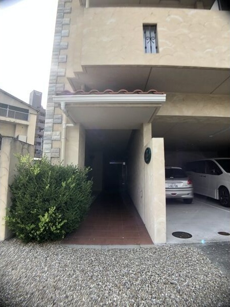 拡大写真:アプレシオ伝馬町 3階301のエントランス