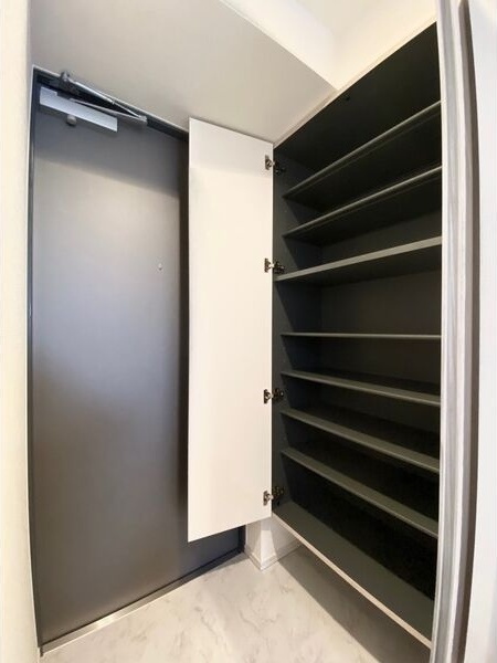 拡大写真:S-RESIDENCE熱田 3階1207の収納