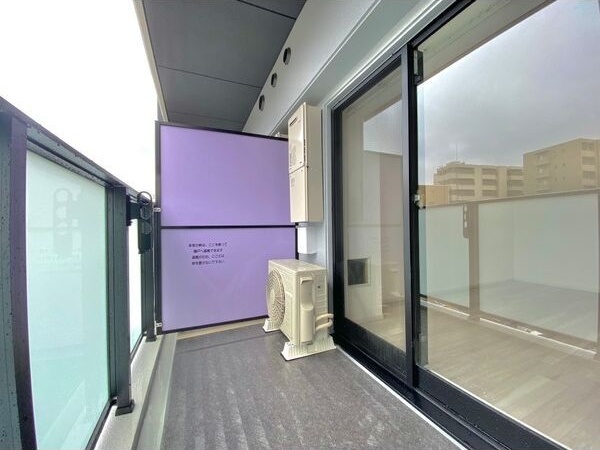 拡大写真:S-RESIDENCE熱田 4階401のバルコニー