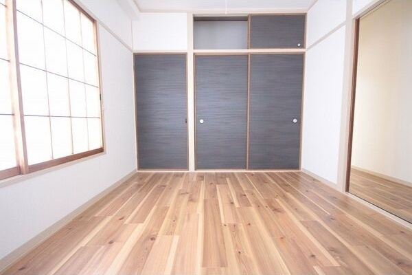 拡大写真：隼人苑 3階301の居間