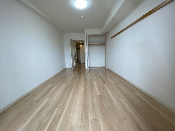 拡大写真:岩塚テラス 6階602の居間