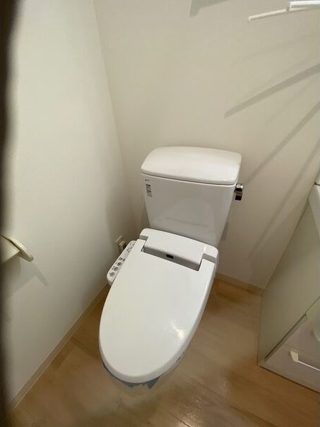 拡大写真:岩塚テラス 6階602のトイレ