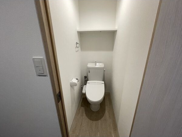 拡大写真:PURE RESIDENCE 名駅南 4階403のトイレ