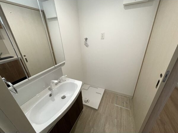 拡大写真:PURE RESIDENCE 名駅南 4階403の洗面所