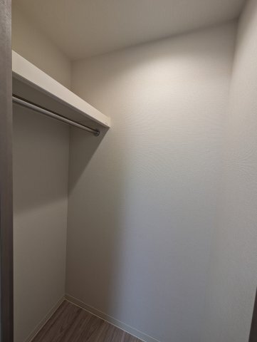 拡大写真：プレサンス名駅南ブリエ 13階1302の収納