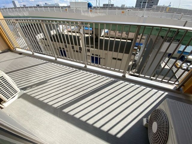 拡大写真:ロイヤルパークスERささしま SOUTH 9階916のバルコニー