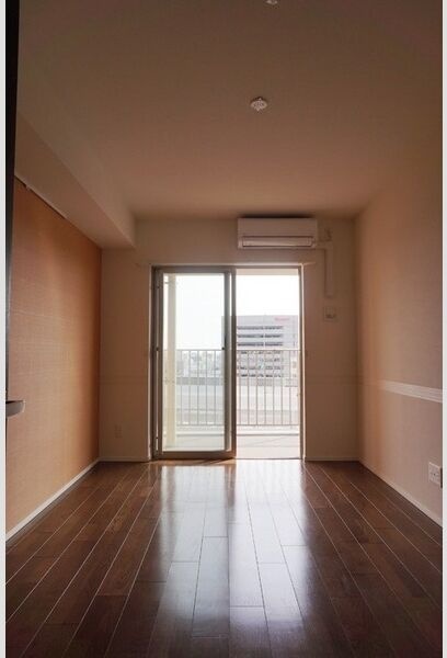拡大写真:ロイヤルパークスERささしま SOUTH 9階916の居間