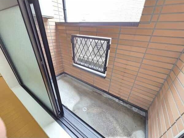 拡大写真:Loft4千種 2階202のバルコニー
