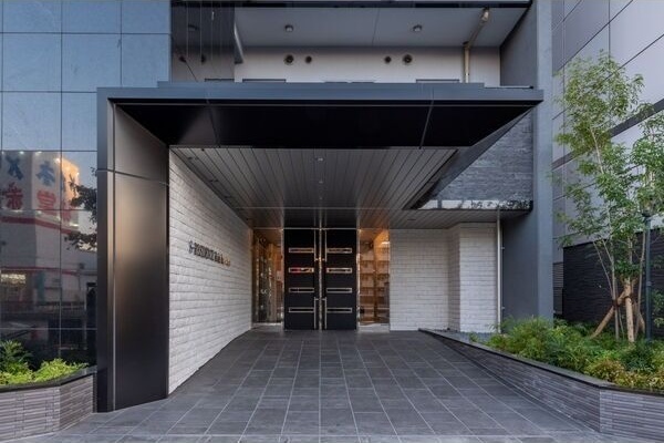 拡大写真:S-RESIDENCE六番町 3階303のエントランス