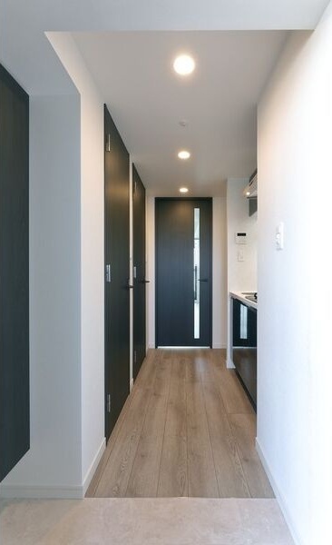拡大写真:S-RESIDENCE尾頭橋clarity(クラリティ) 9階903の玄関