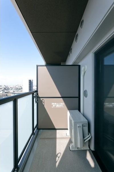 拡大写真:S-RESIDENCE尾頭橋clarity(クラリティ) 9階903のバルコニー