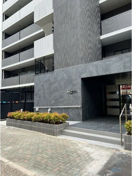 拡大写真:GRANDUKE高辻 13階1301のエントランス