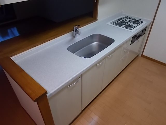 拡大写真:グラン・アベニュー名駅 13階1302のキッチン