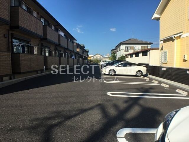 拡大写真：グランフォーレ牧御堂ｐａｒｔ２ 2階203の駐車場です