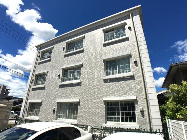 キュービックカーサ岡崎駅の外観
