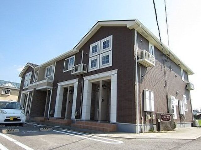 J・クレストの外観