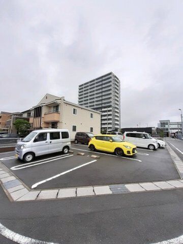 拡大写真:ミュゼ 2階207のカースペースがあります
