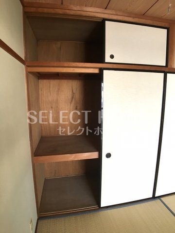 拡大写真:Gフォータン18 1階103の収納豊富です
