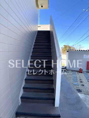 拡大写真:ジュネス芦谷 2階2-6の落ち着いたエントランスです