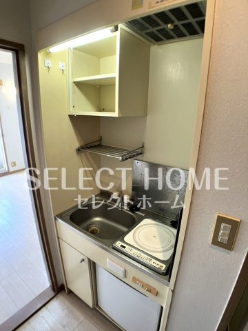 拡大写真:ジュネス芦谷 2階2-6のきれいなキッチンです