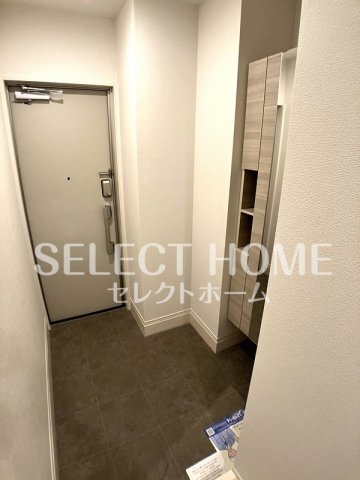 拡大写真:グリーヴィラ柱曙 2階205の玄関です