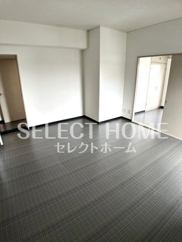 拡大写真:イーストガーデンポプラ館 7階701の居間