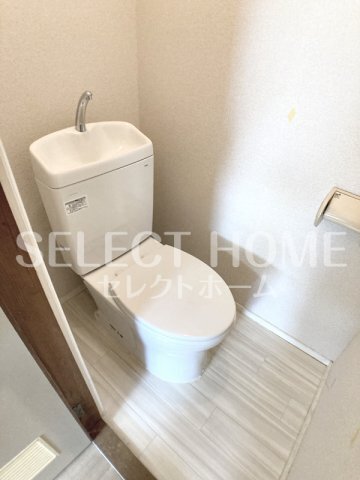 拡大写真:第2グリーンハイツ 1階B-1の同型タイプ清潔感のあるトイレです