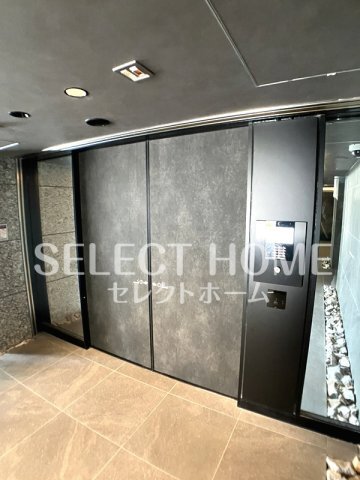 拡大写真：アルバックスタワ―岡崎康生 12階0のゆとりのあるエントランスです