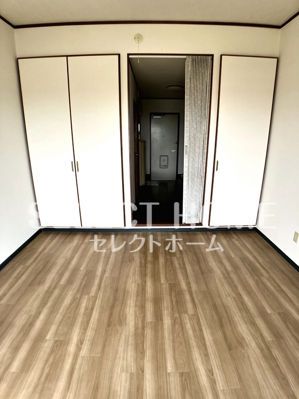 拡大写真:丸七コーポⅢ 3階302のゆったりとしたリビングです