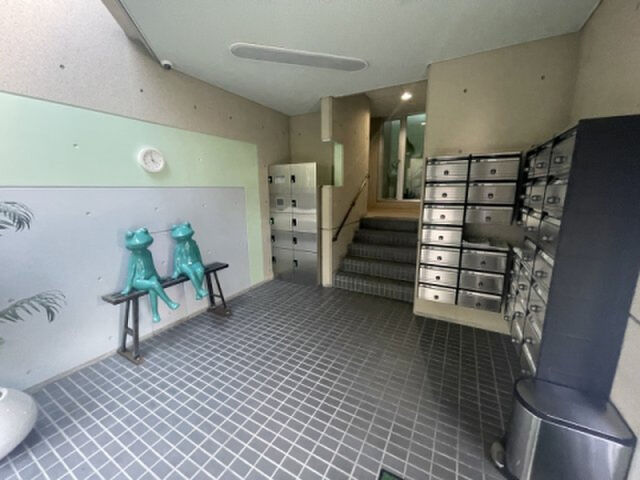 拡大写真:ホワイエ甲子園 3階311のロビー