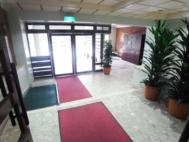 拡大写真:夙川リンデンハイム 2階204のロビー
