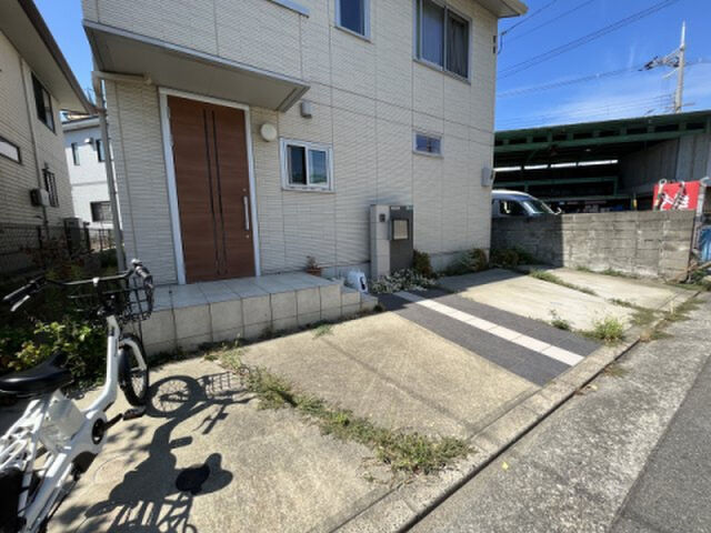 拡大写真:甲風園貸家 1階-のエントランス